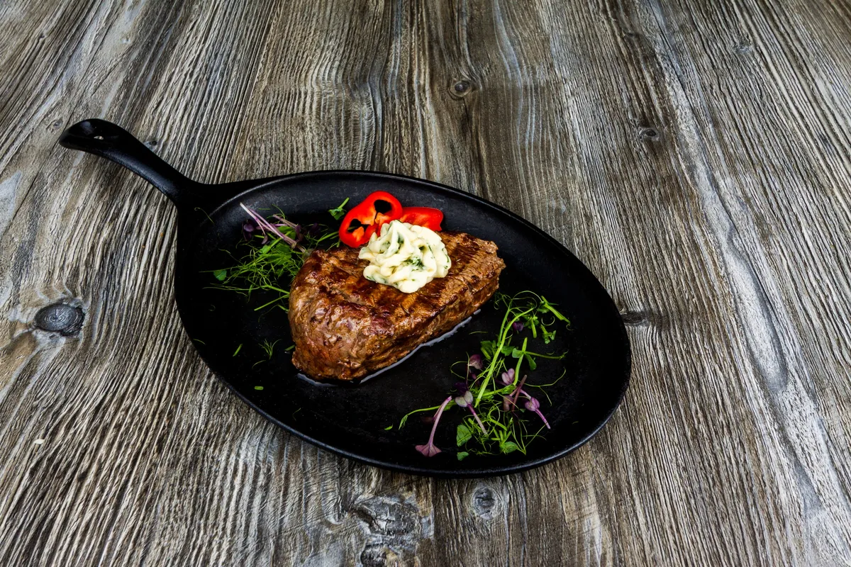 Rob Eye Steak - Friptură din Carne de Vită - restaurant Gheorgheni, livrare mâncare Gheorgheni, comandă mâncare online Gheorgheni, mâncare la domiciliu Gheorgheni, restaurant cu livrare Gheorgheni, comandă online mâncare, livrare rapidă mâncare, mâncare gătită proaspăt, preparate proaspete, porții generoase, pizza Gheorgheni, sandvișuri Gheorgheni, ciorbe tradiționale, feluri principale, mâncare caldă livrată, Pálya Bisztró, Pálya Bisztró Gheorgheni, restaurant local Gheorgheni, mâncare locală Gheorgheni, bistro Gheorgheni, livrare mâncare exclusiv în Gheorgheni, restaurant cu comandă online Gheorgheni, mâncare pentru prânz Gheorgheni, mâncare pentru cină Gheorgheni, comandă mâncare acasă Gheorgheni, livrare gratuită Gheorgheni, mâncare gustoasă Gheorgheni, restaurant deschis Gheorgheni, mâncare rapidă Gheorgheni, restaurant cu livrare locală livrare gratuita, palya bisztro, pálya bisztró, Gyergyo, Gyergyó, Gyergyószentmiklós, étel, házhozszállítás, hazhozszallitas, ingyenes szállítás, pizza, burger, wrap, supe, leves, ebéd, reggeli